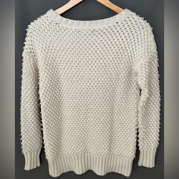 AEO Women's S Cream Wool Alpaca Blend Bobble Knit Crewneck Sweater - Picture 2 of 5